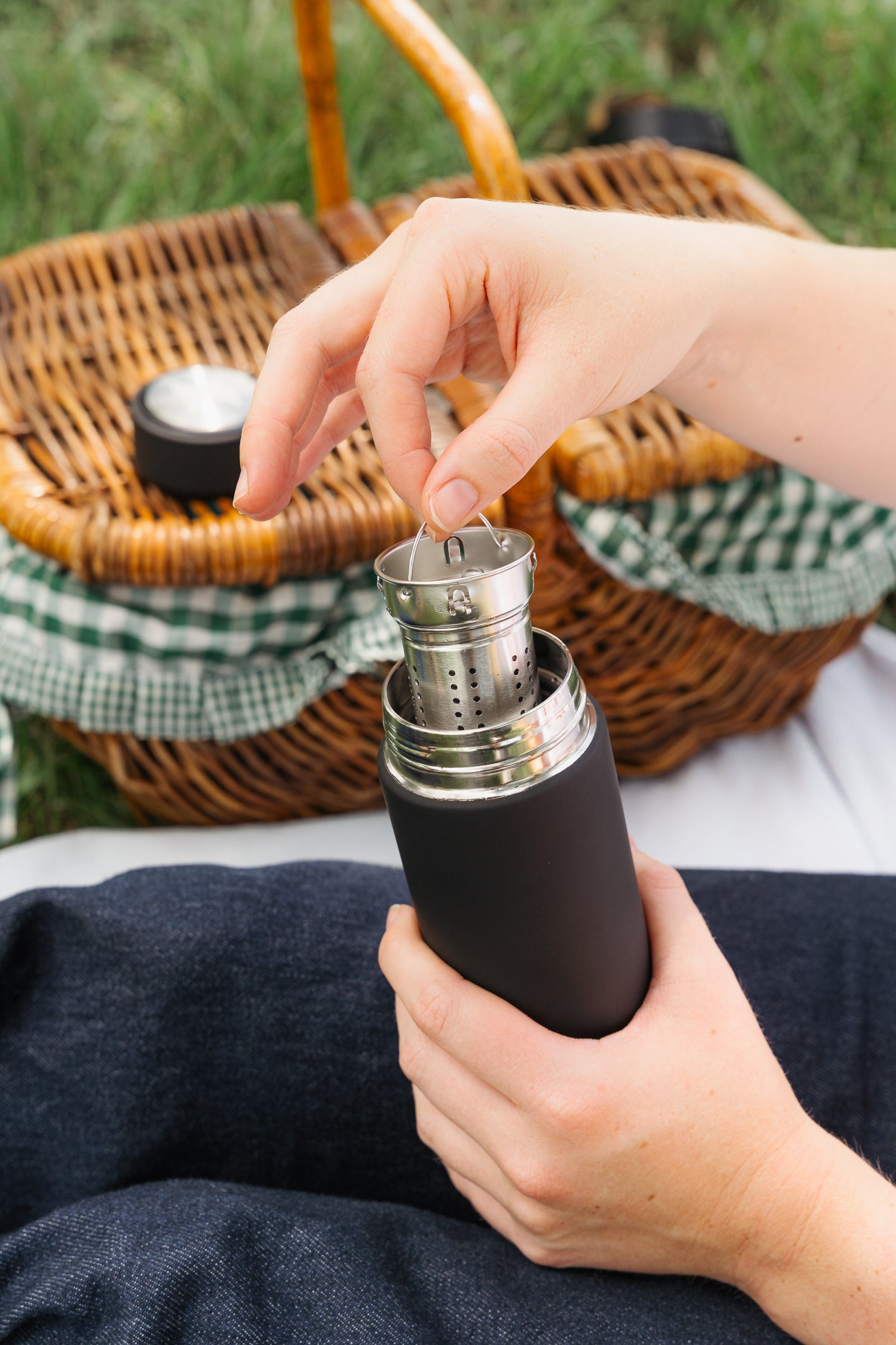 Insulated Travel Infuser Bottle